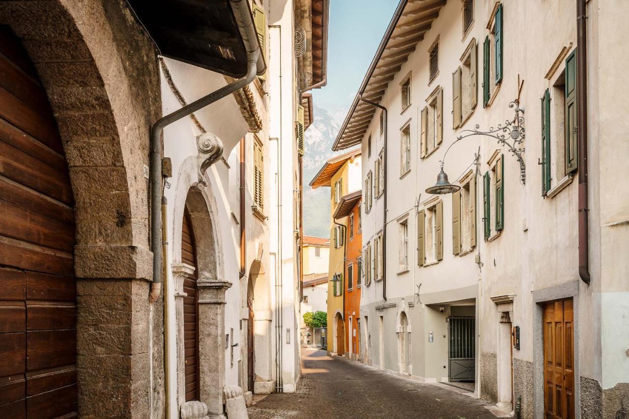 Casa Dei Maestri Luxury Apartments Arco Exterior photo